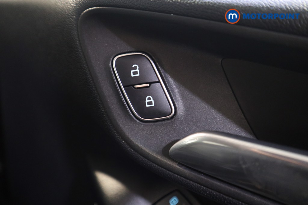 Ford Fiesta Active Manual Petrol Hatchback - Stock Number (1584985) - 12th supplementary image