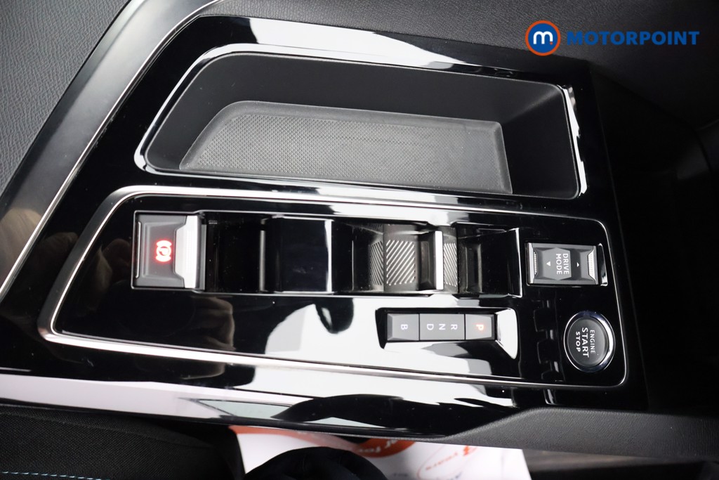 Peugeot 3008 Active Premium-Plus Automatic Petrol Plug-In Hybrid SUV - Stock Number (1585879) - 11th supplementary image