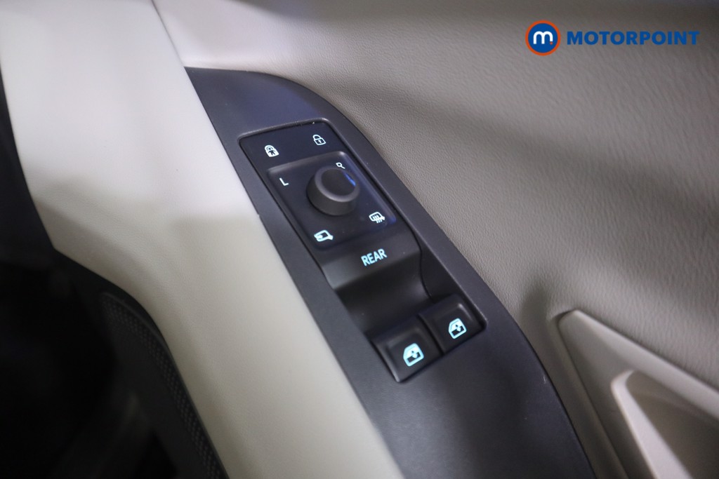 Ford Explorer Premium Automatic Electric SUV - Stock Number (1586051) - 11th supplementary image