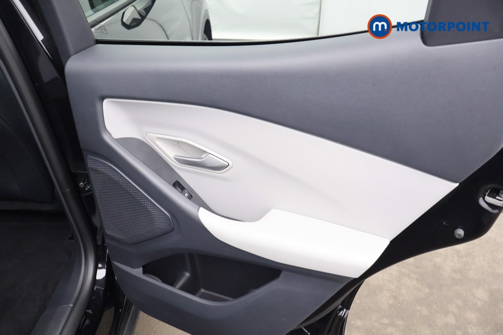 Ford Explorer Premium Automatic Electric SUV - Stock Number (1586053) - 21st supplementary image