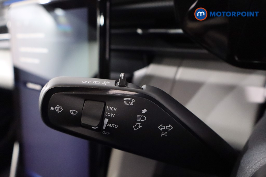 Ford Explorer Premium Automatic Electric SUV - Stock Number (1586093) - 16th supplementary image