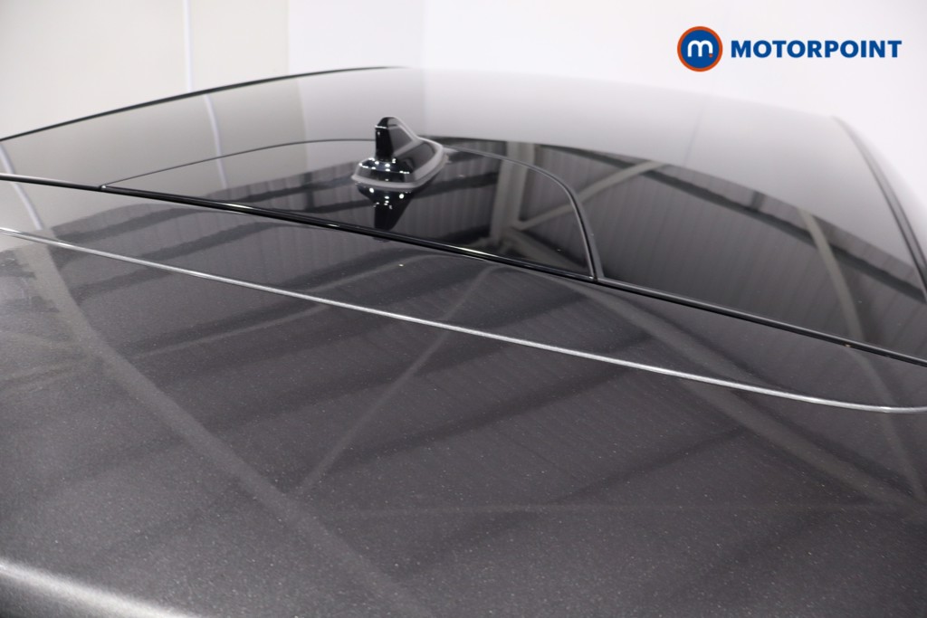 Ford Explorer Premium Automatic Electric SUV - Stock Number (1586093) - 34th supplementary image