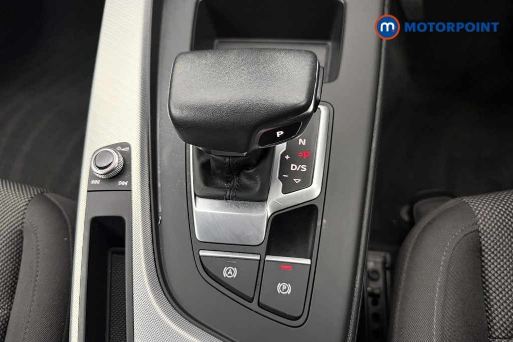 Audi A4 Technik Automatic Petrol Saloon - Stock Number (1586822) - 7th supplementary image