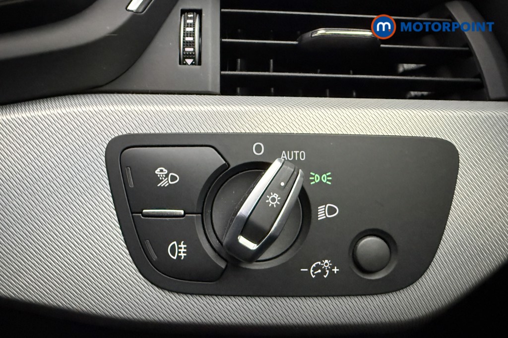 Audi A4 Technik Automatic Petrol Saloon - Stock Number (1586822) - 17th supplementary image
