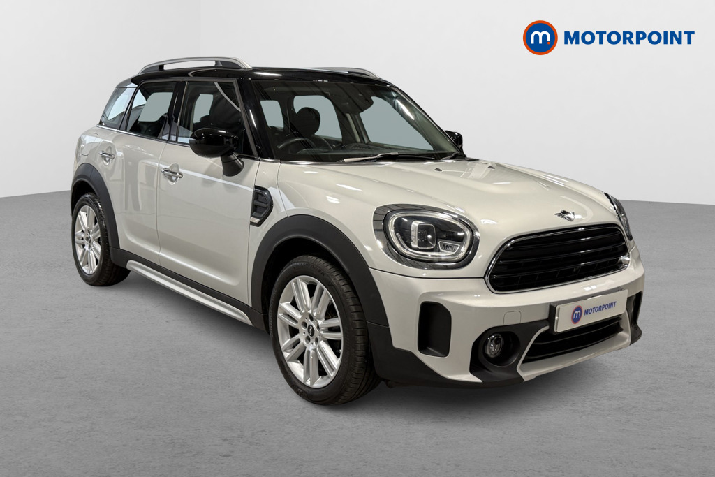 Mini Countryman Cooper Exclusive Automatic Petrol SUV - Stock Number (1587025) - Drivers side front corner