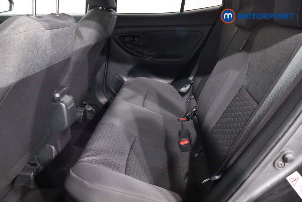 Toyota Yaris Cross Design Automatic Petrol-Electric Hybrid Estate - Stock Number (1587369) - 5th supplementary image