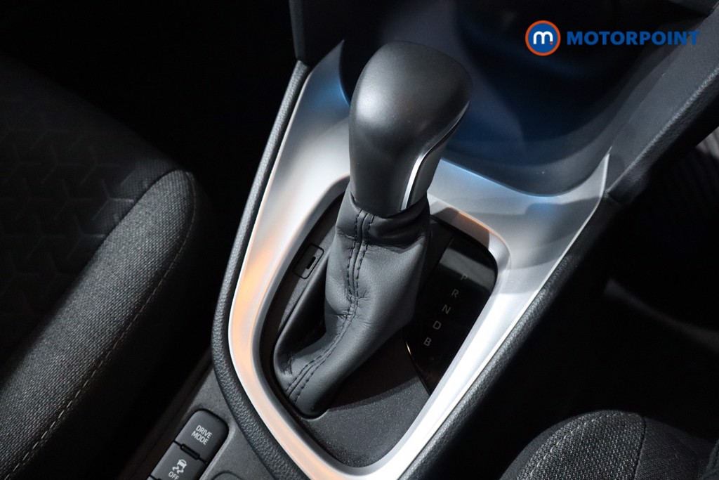 Toyota Yaris Cross Design Automatic Petrol-Electric Hybrid Estate - Stock Number (1587369) - 14th supplementary image