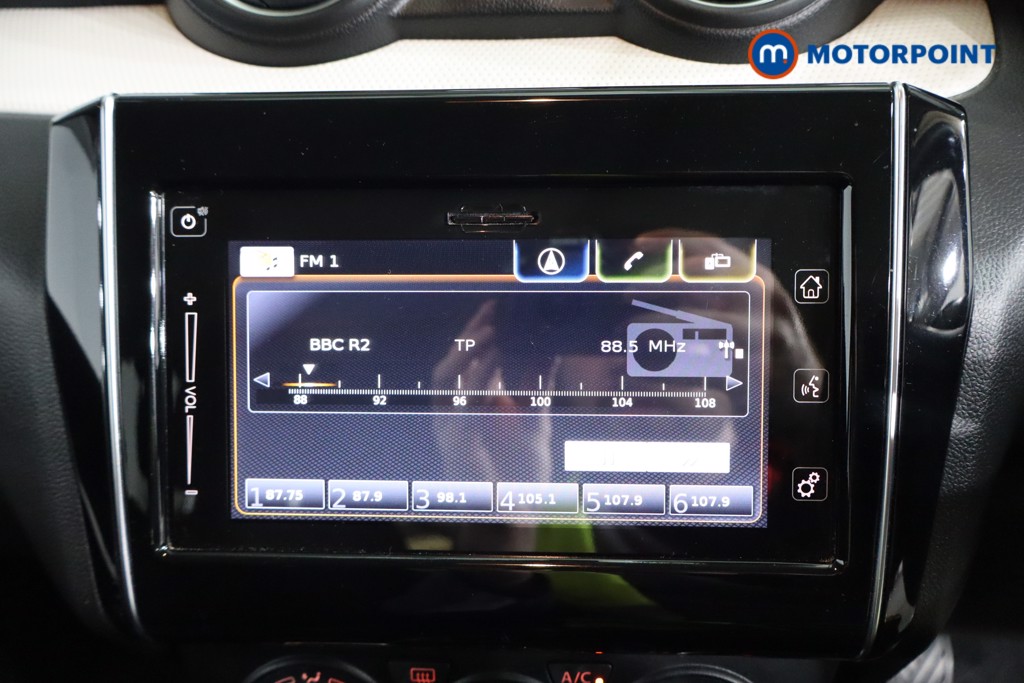 Suzuki Swift Attitude Manual Petrol Hatchback - Stock Number (1587497) - 6th supplementary image