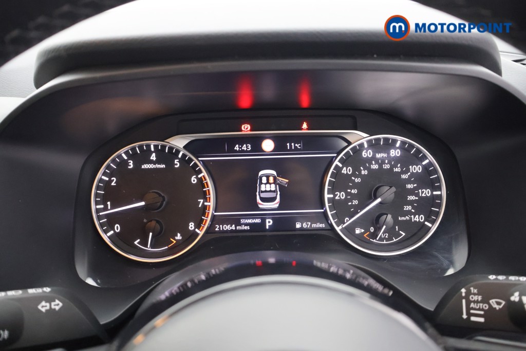 Nissan Qashqai Acenta Premium Automatic Petrol SUV - Stock Number (1587733) - 4th supplementary image