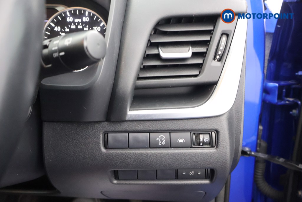 Nissan Qashqai Acenta Premium Automatic Petrol SUV - Stock Number (1587733) - 7th supplementary image