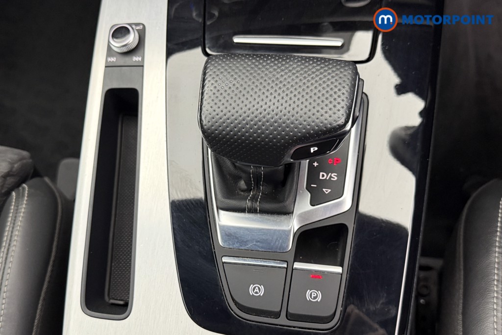 Audi Q5 S Line Automatic Diesel SUV - Stock Number (1587869) - 12th supplementary image