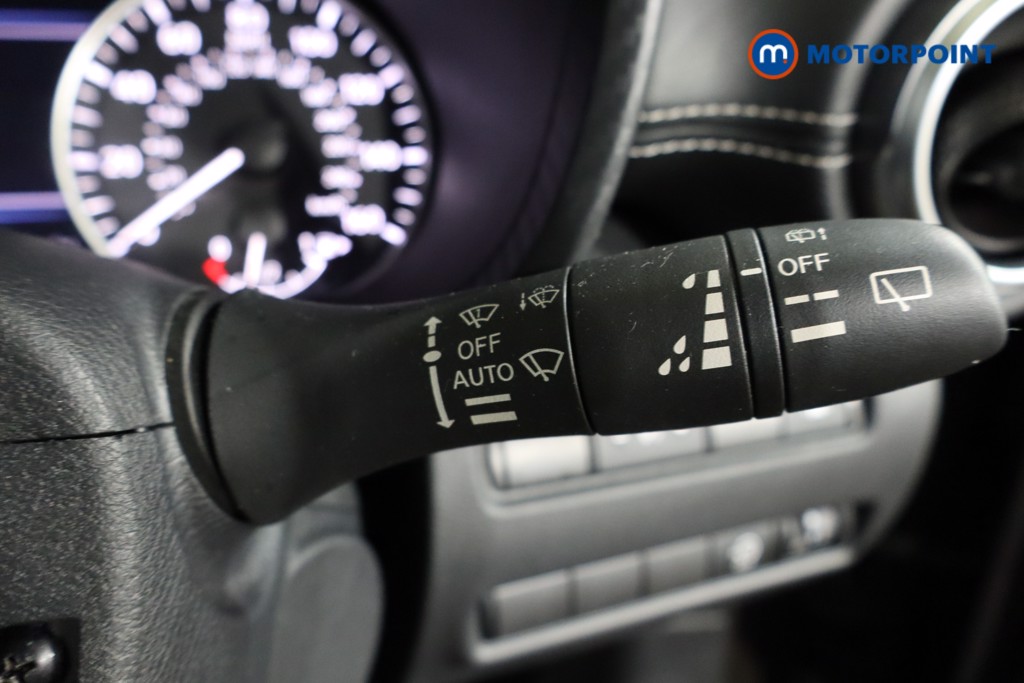 Nissan Juke N-Connecta Manual Petrol SUV - Stock Number (1588081) - 17th supplementary image