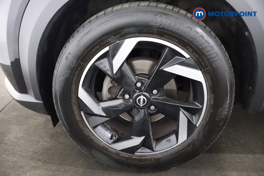 Nissan Juke N-Connecta Manual Petrol SUV - Stock Number (1588081) - 28th supplementary image