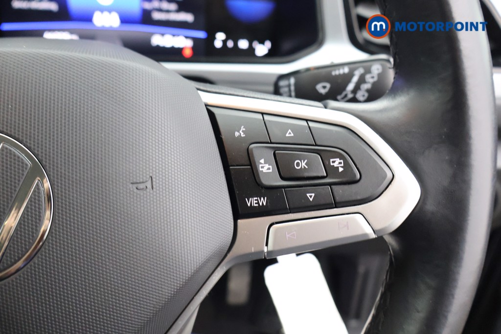 Volkswagen T-Roc Life Manual Diesel SUV - Stock Number (1588525) - 3rd supplementary image