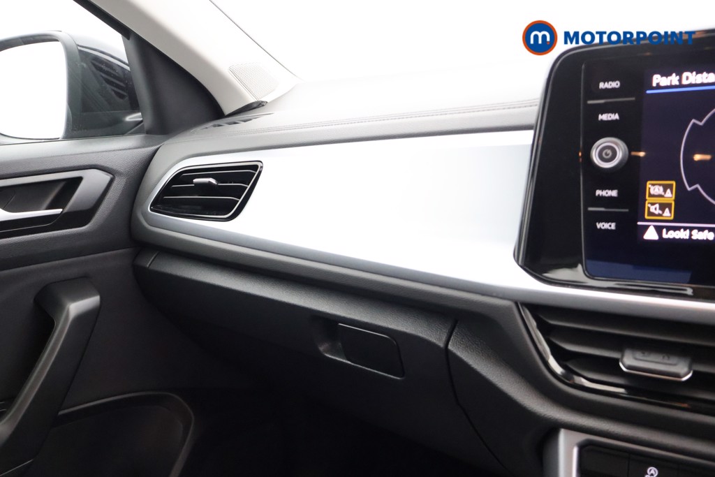 Volkswagen T-Roc Life Manual Diesel SUV - Stock Number (1588525) - 12th supplementary image