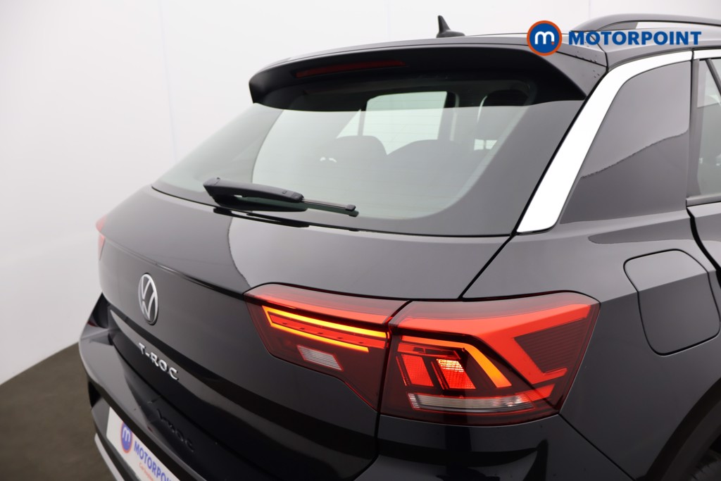 Volkswagen T-Roc Life Manual Diesel SUV - Stock Number (1588525) - 25th supplementary image