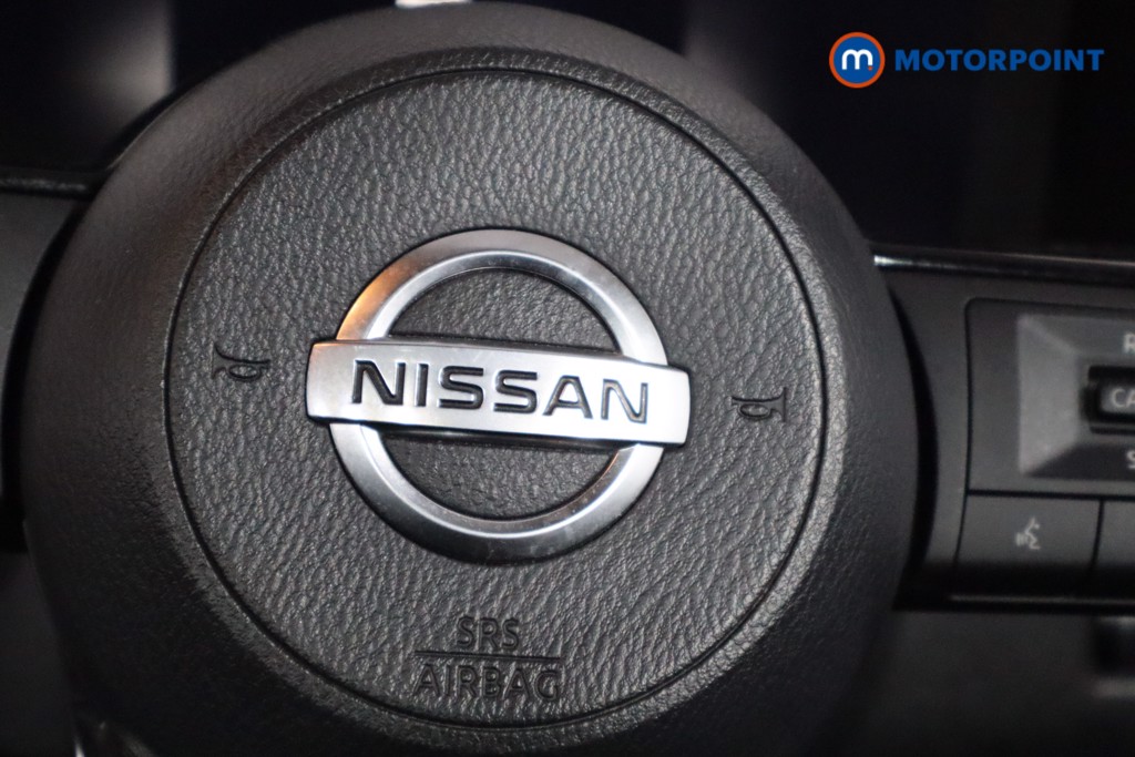 Nissan Qashqai N-Connecta Manual Petrol SUV - Stock Number (1588776) - 17th supplementary image