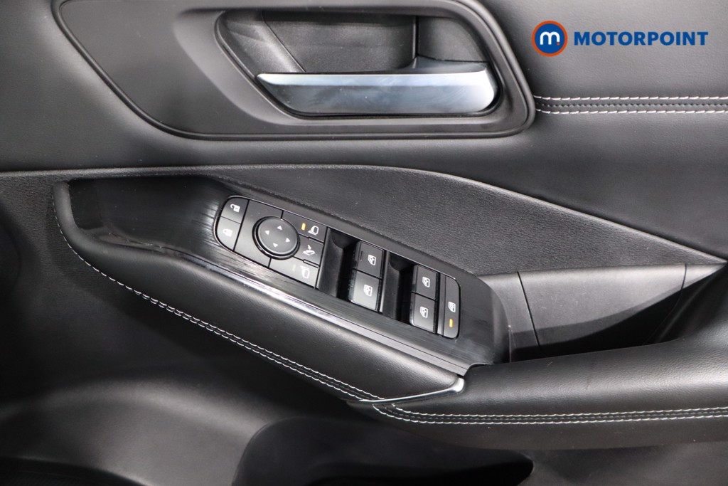 Nissan Qashqai N-Connecta Manual Petrol SUV - Stock Number (1588776) - 21st supplementary image