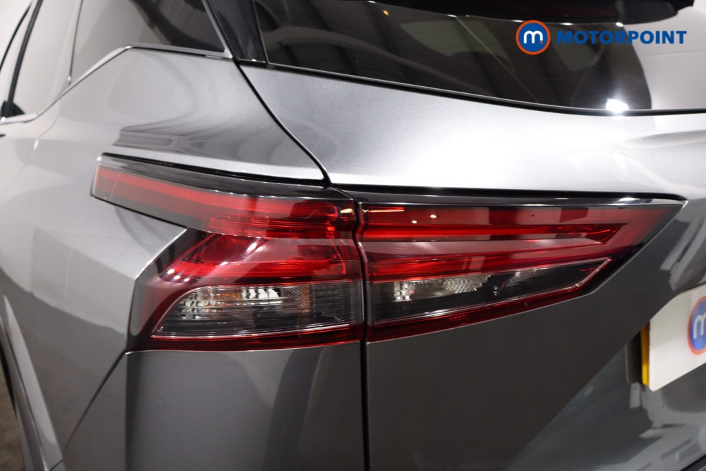 Nissan Qashqai N-Connecta Manual Petrol SUV - Stock Number (1588776) - 32nd supplementary image