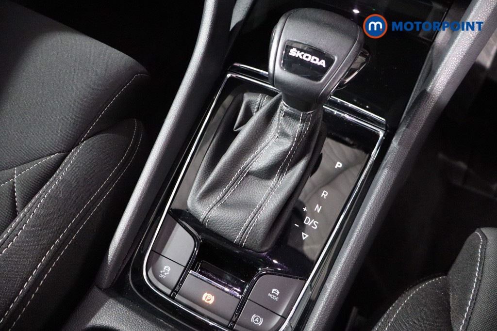 Skoda Karoq Sportline Automatic Petrol SUV - Stock Number (1589170) - 14th supplementary image