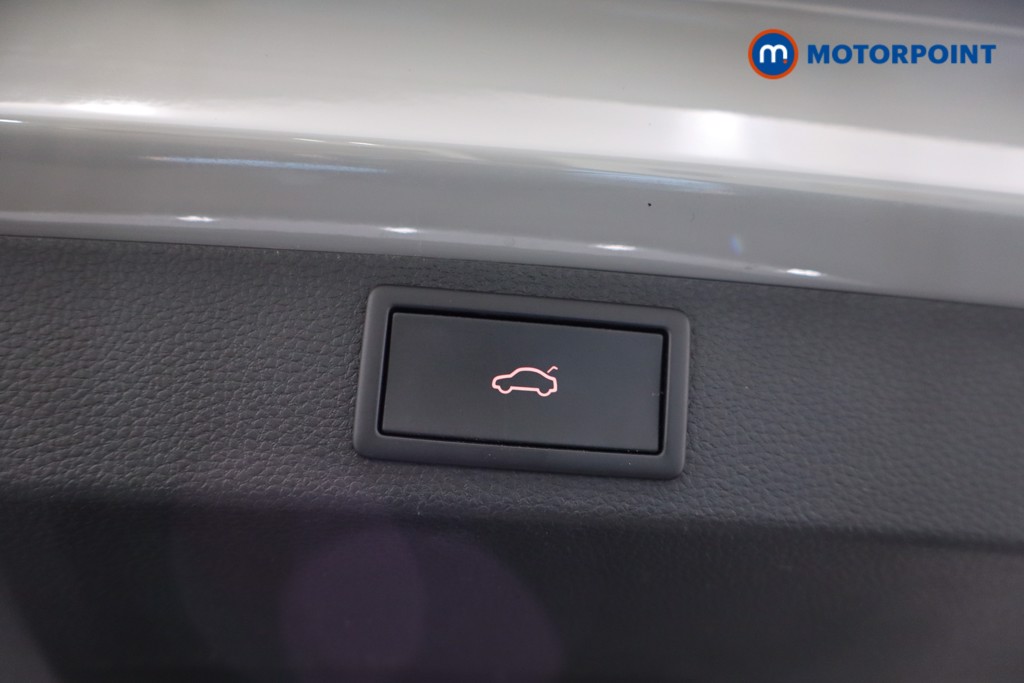 Skoda Karoq Sportline Automatic Petrol SUV - Stock Number (1589170) - 41st supplementary image
