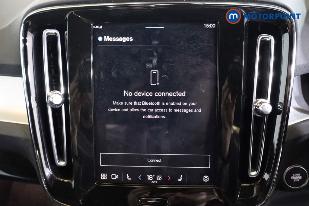 Volvo Xc40 Core Automatic Petrol SUV - Stock Number (1589411) - 5th supplementary image