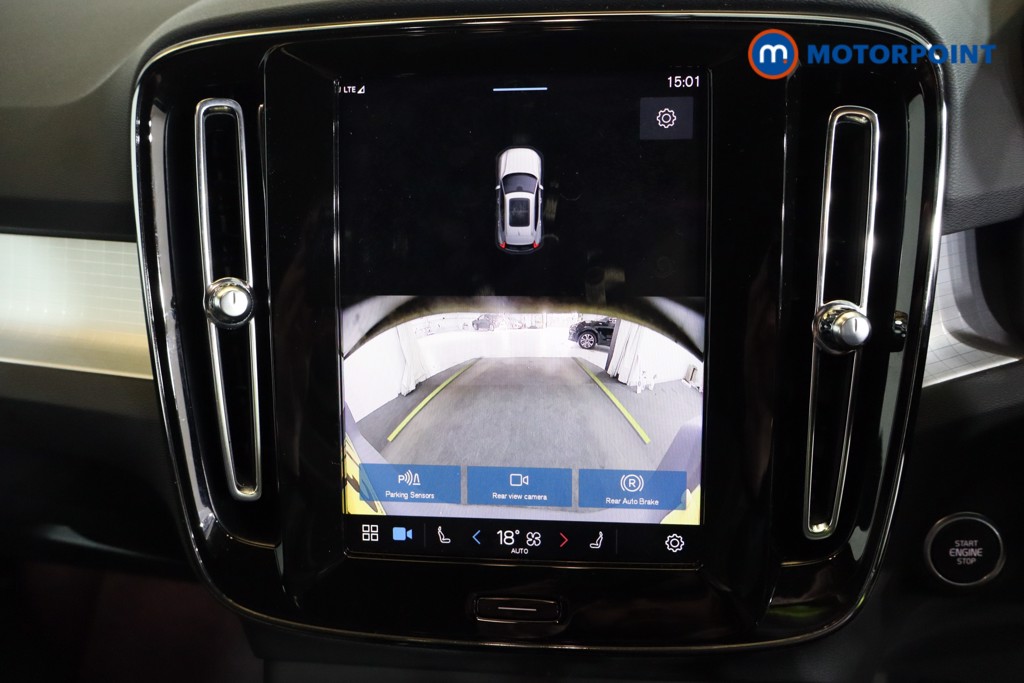 Volvo Xc40 Core Automatic Petrol SUV - Stock Number (1589411) - 9th supplementary image