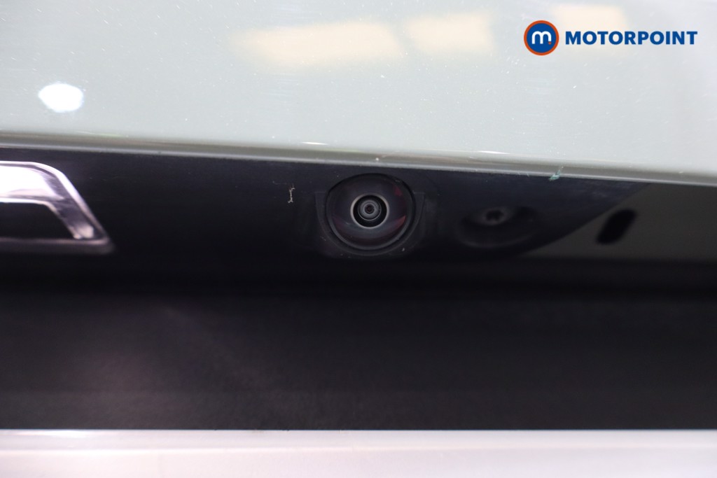 Volvo Xc40 Core Automatic Petrol SUV - Stock Number (1589411) - 25th supplementary image