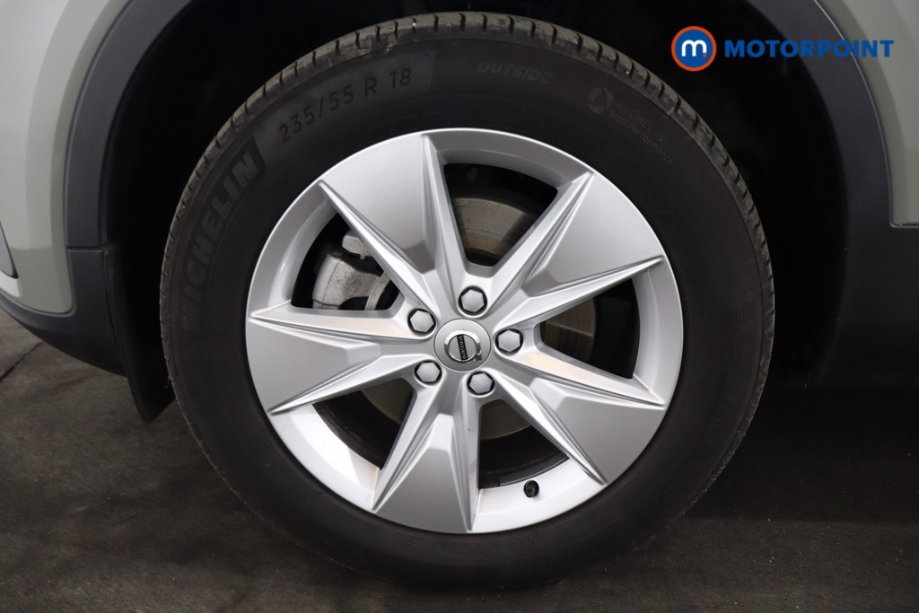 Volvo Xc40 Core Automatic Petrol SUV - Stock Number (1589411) - 28th supplementary image
