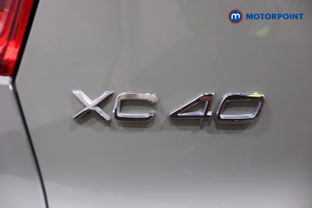 Volvo Xc40 Core Automatic Petrol SUV - Stock Number (1589411) - 33rd supplementary image