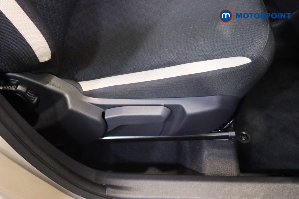 Toyota Aygo X Edge Manual Petrol Hatchback - Stock Number (1589424) - 16th supplementary image