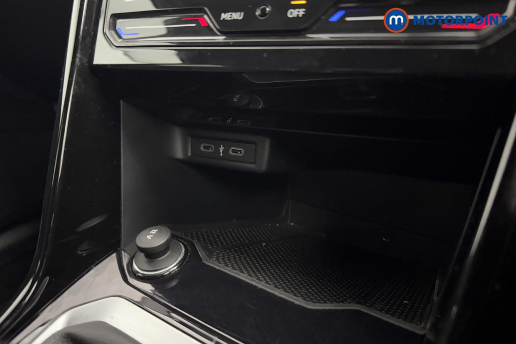 Volkswagen T-Roc R-Line Manual Petrol SUV - Stock Number (1589819) - 15th supplementary image