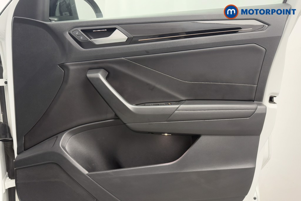 Volkswagen T-Roc R-Line Manual Petrol SUV - Stock Number (1589819) - 20th supplementary image