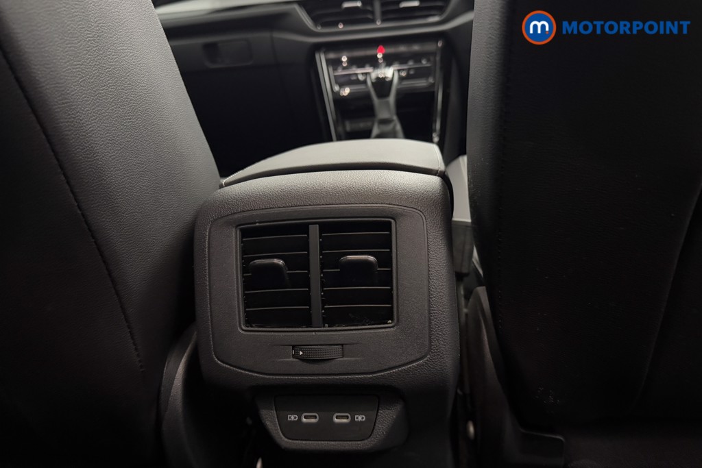 Volkswagen T-Roc R-Line Manual Petrol SUV - Stock Number (1589819) - 25th supplementary image