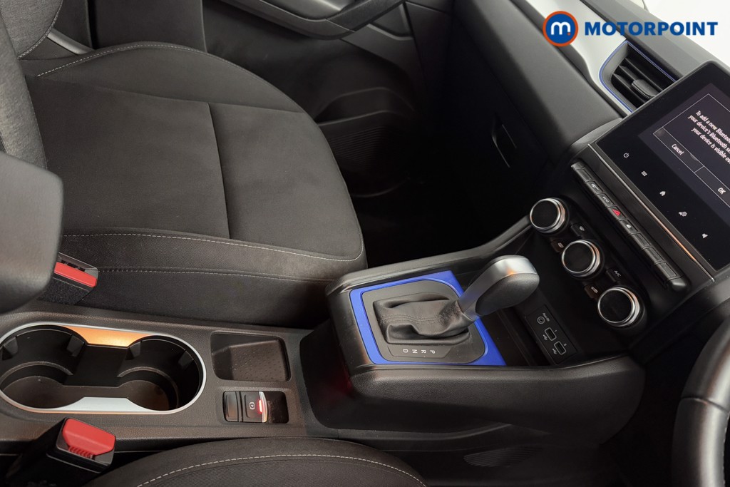 Renault Captur Iconic Automatic Petrol SUV - Stock Number (1589867) - 16th supplementary image