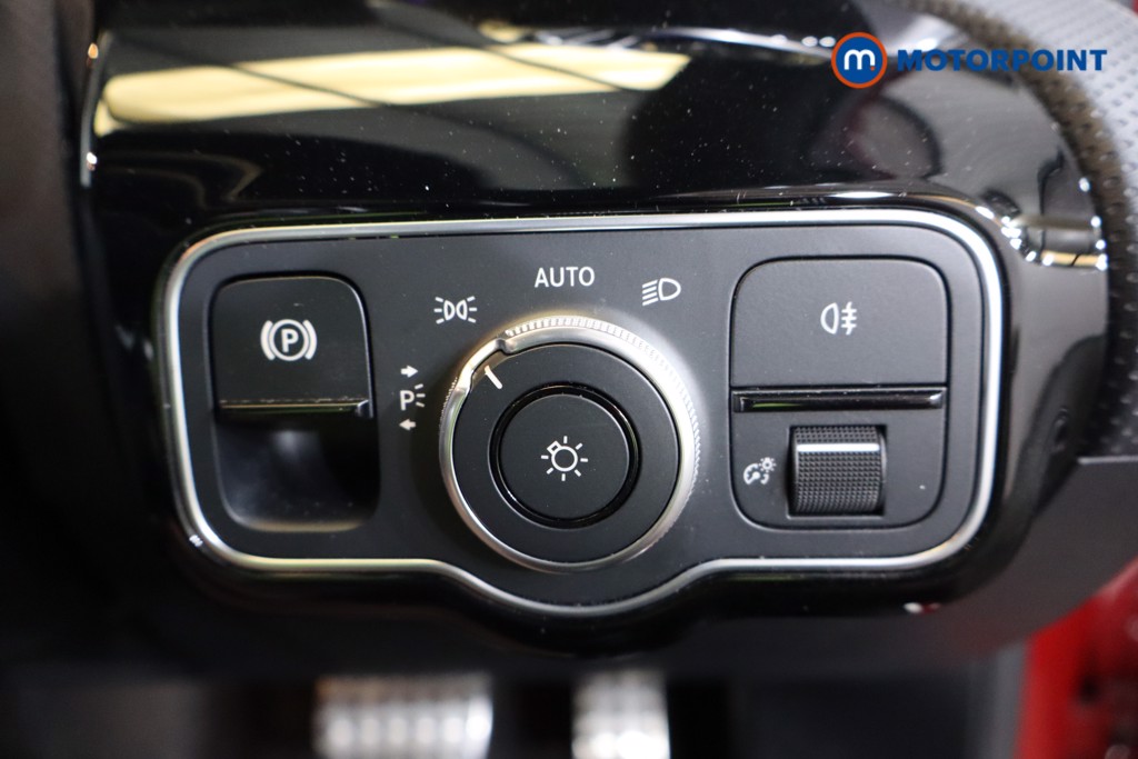 Mercedes-Benz A Class Amg Line Executive Edition Automatic Petrol Saloon - Stock Number (1589922) - 17th supplementary image