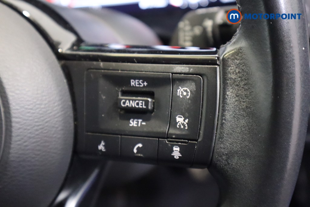Nissan Qashqai N-Connecta Manual Petrol SUV - Stock Number (1590001) - 13th supplementary image