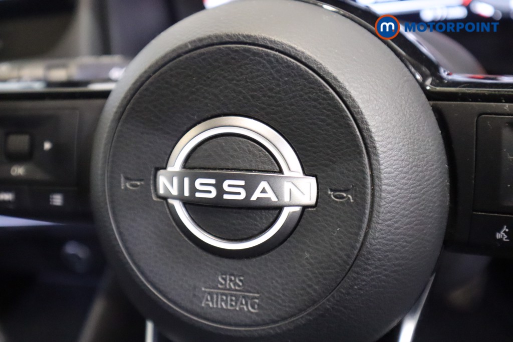 Nissan Qashqai N-Connecta Manual Petrol SUV - Stock Number (1590001) - 14th supplementary image