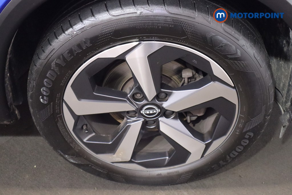 Nissan Qashqai N-Connecta Manual Petrol SUV - Stock Number (1590001) - 24th supplementary image