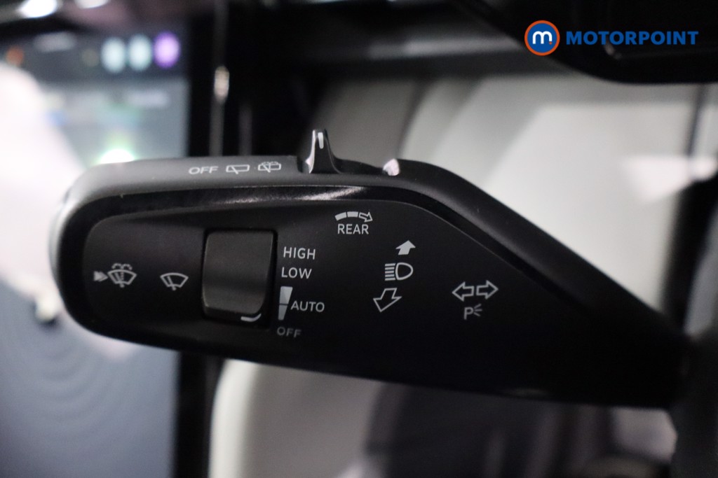 Ford Explorer Premium Automatic Electric SUV - Stock Number (1590100) - 16th supplementary image