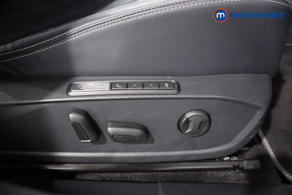 Ford Explorer Premium Automatic Electric SUV - Stock Number (1590100) - 21st supplementary image