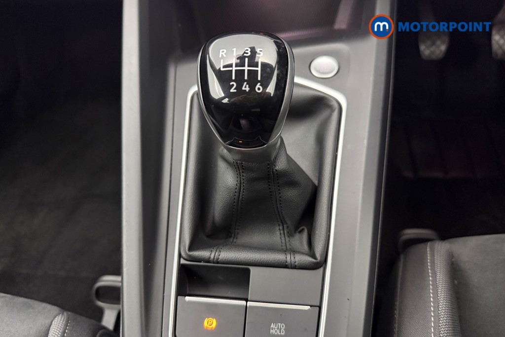 Volkswagen Golf Style Manual Petrol Hatchback - Stock Number (1590108) - 7th supplementary image