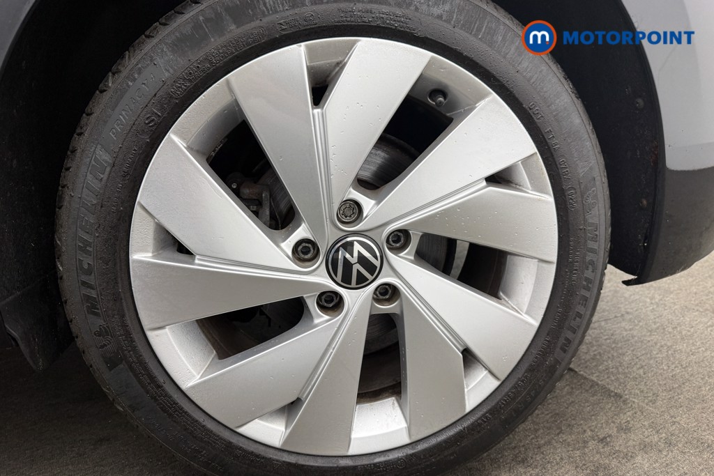 Volkswagen Golf Style Manual Petrol Hatchback - Stock Number (1590108) - 13th supplementary image