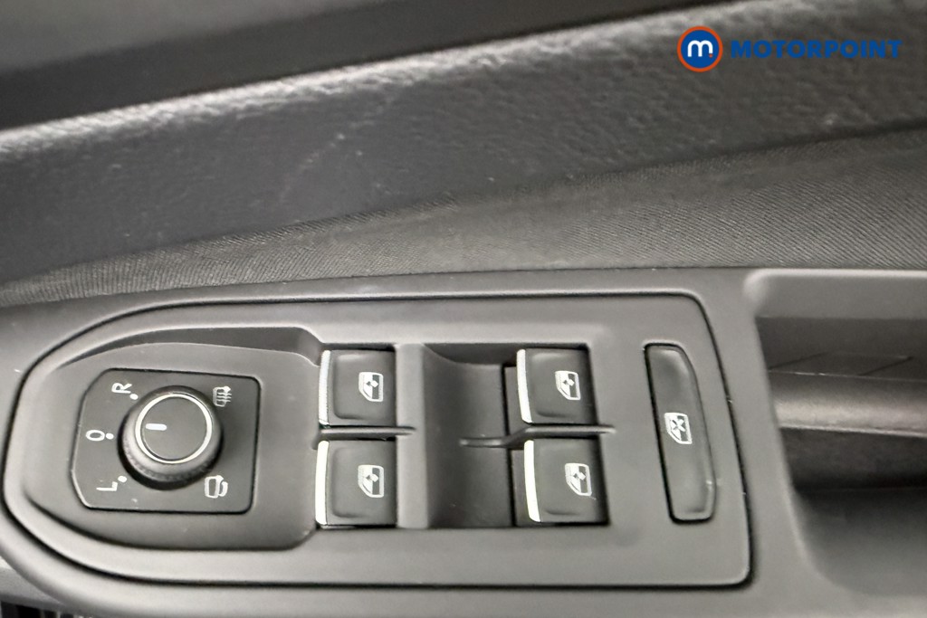 Volkswagen Golf Style Manual Petrol Hatchback - Stock Number (1590108) - 18th supplementary image