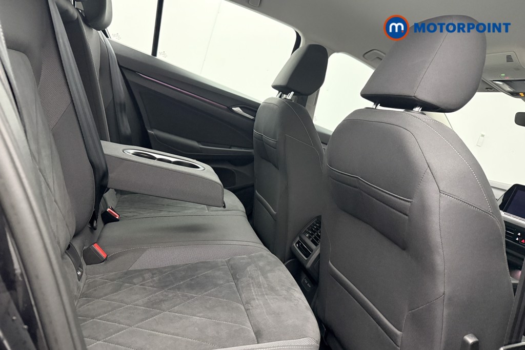 Volkswagen Golf Style Manual Petrol Hatchback - Stock Number (1590108) - 19th supplementary image