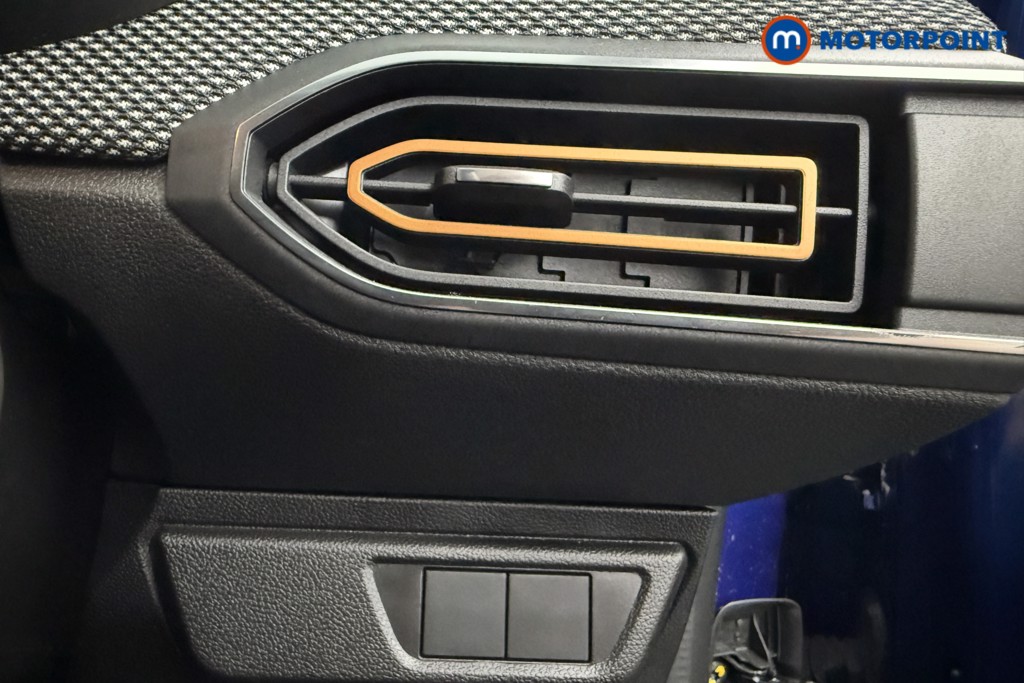 Dacia Sandero Stepway Prestige Automatic Petrol Hatchback - Stock Number (1590155) - 15th supplementary image