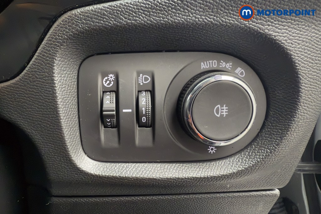 Vauxhall Corsa Design Automatic Petrol Hatchback - Stock Number (1590255) - 13th supplementary image