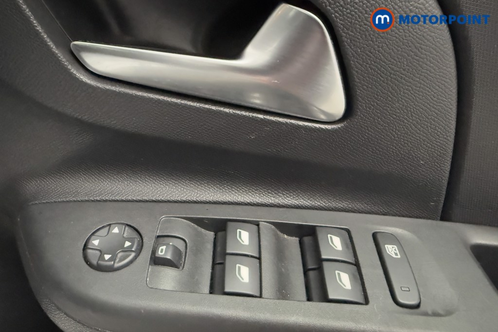 Vauxhall Corsa Design Automatic Petrol Hatchback - Stock Number (1590255) - 15th supplementary image