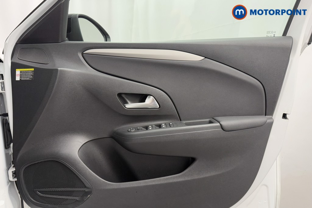 Vauxhall Corsa Design Automatic Petrol Hatchback - Stock Number (1590280) - 15th supplementary image