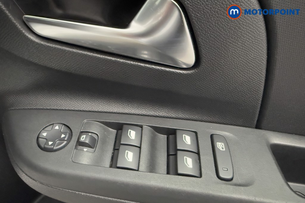 Vauxhall Corsa Design Automatic Petrol Hatchback - Stock Number (1590280) - 16th supplementary image